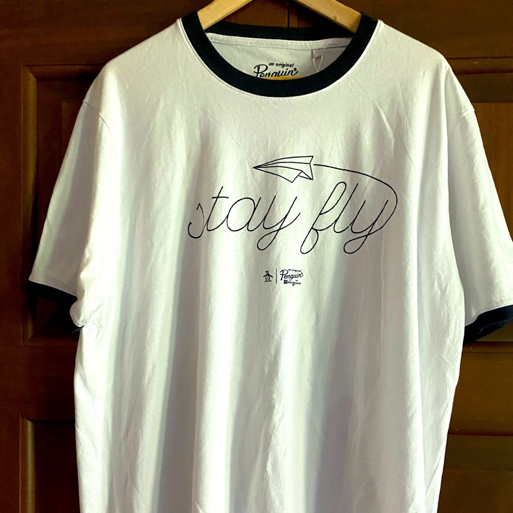 Penguin T-shirt by Munsingwear ‘stay fly’.   Size XXL